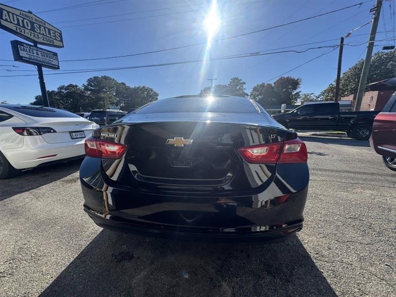 Chevrolet Malibu  2017 Chevrolet Malibu  2017