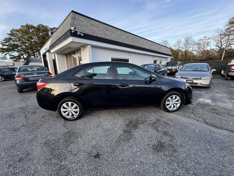 2018 Toyota Corolla L photo 4