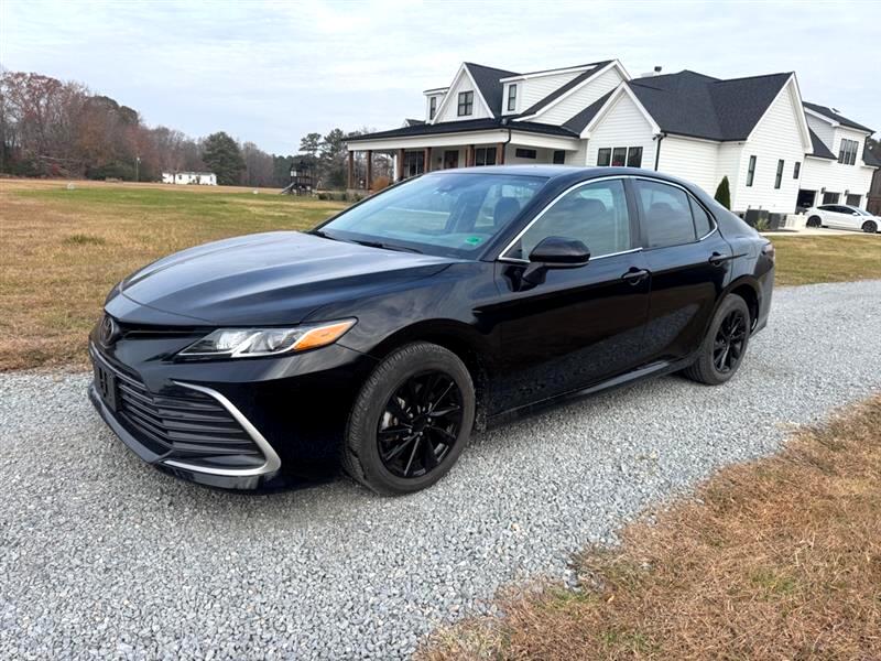 2024 Toyota Camry LE