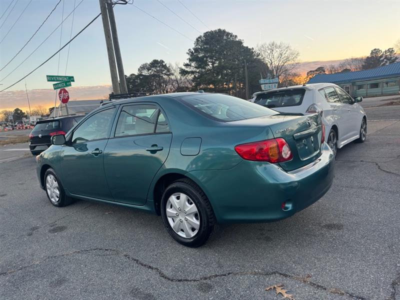 Toyota Corolla  2009