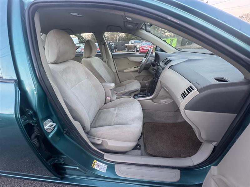 Toyota Corolla  2009