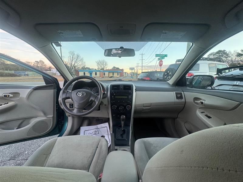 Toyota Corolla  2009