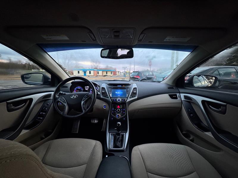 Hyundai Elantra  2016