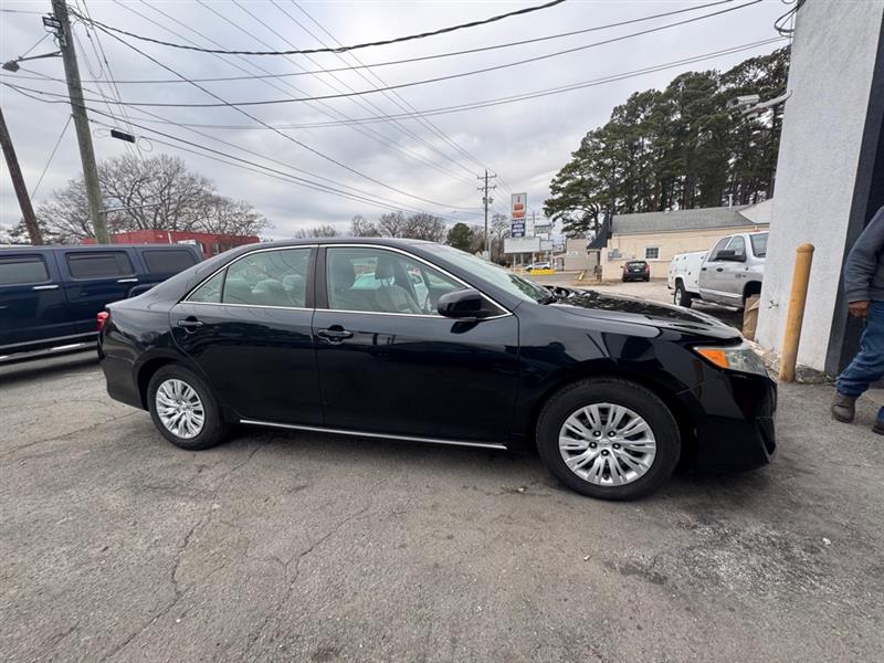 Toyota Camry  2014