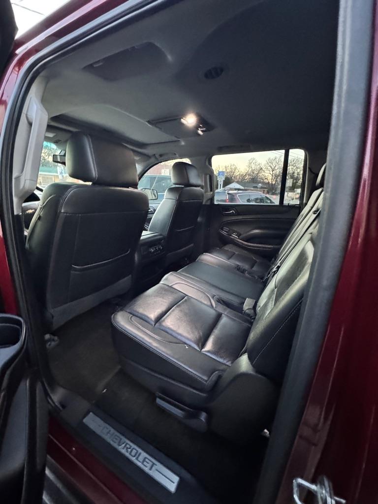 Chevrolet Suburban  2017