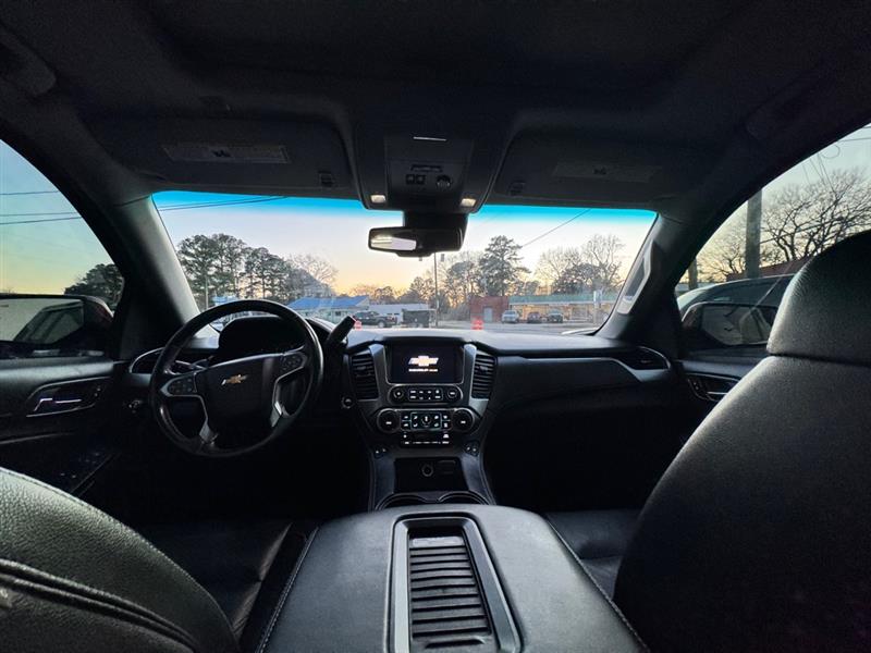 Chevrolet Suburban  2017