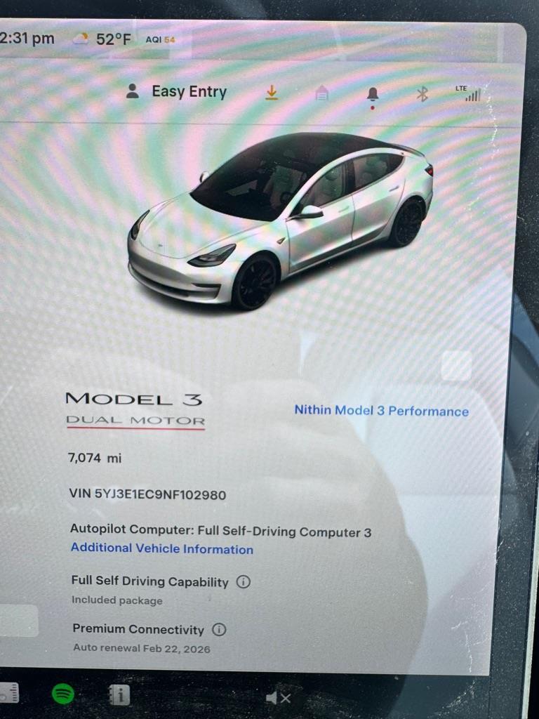 Tesla Model 3  2022
