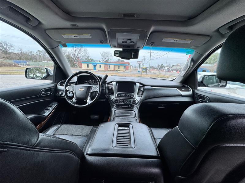 Chevrolet Suburban  2015