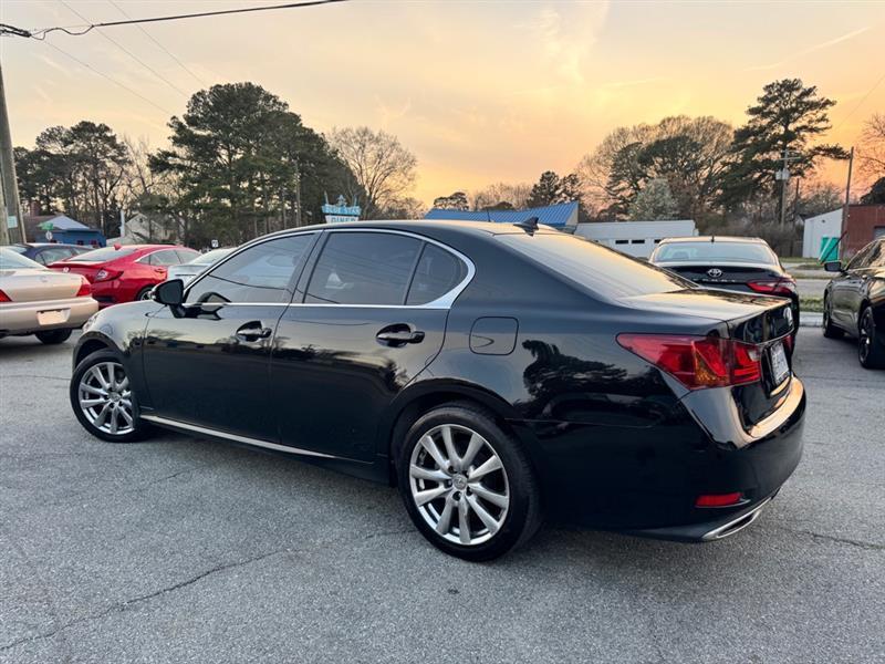 Lexus GS  2013