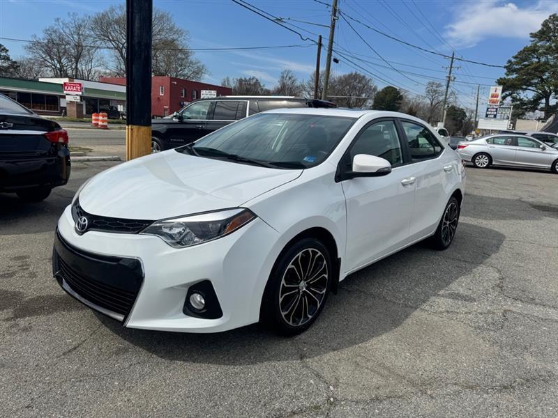 Toyota Corolla  2014