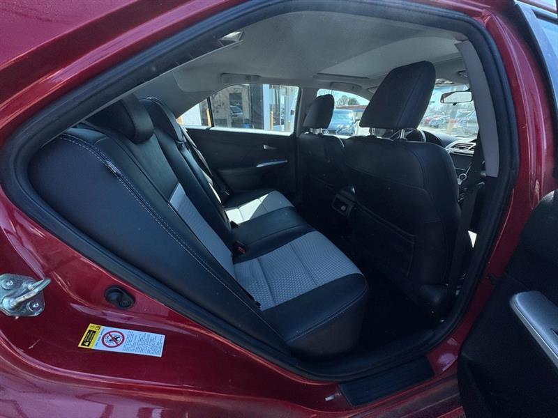 Toyota Camry Hybrid  2014