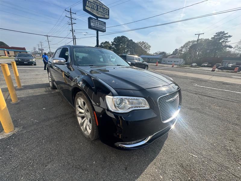 Chrysler 300  2019