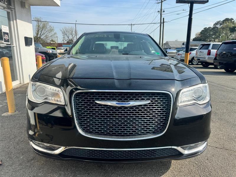Chrysler 300  2019