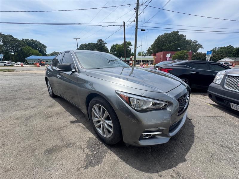 Infiniti Q50  2015