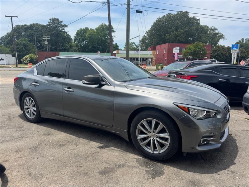 Infiniti Q50  2015