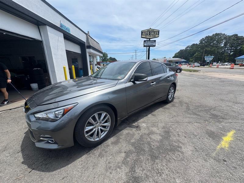 Infiniti Q50  2015