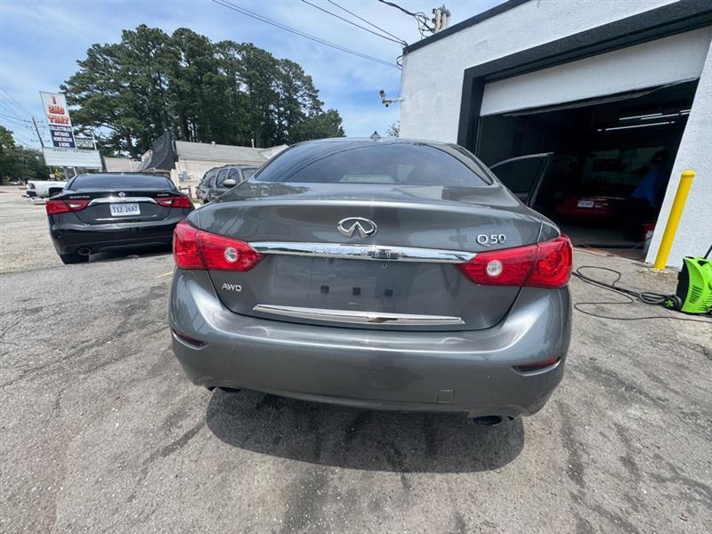 Infiniti Q50  2015