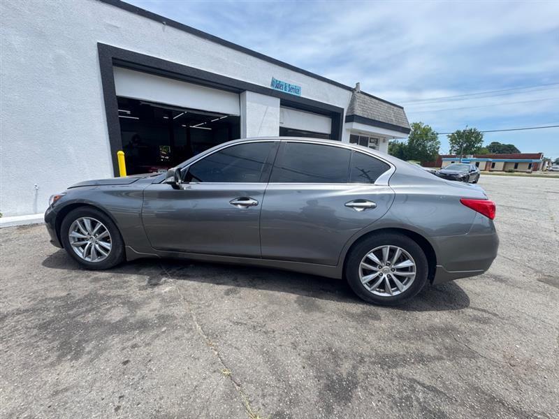 Infiniti Q50  2015