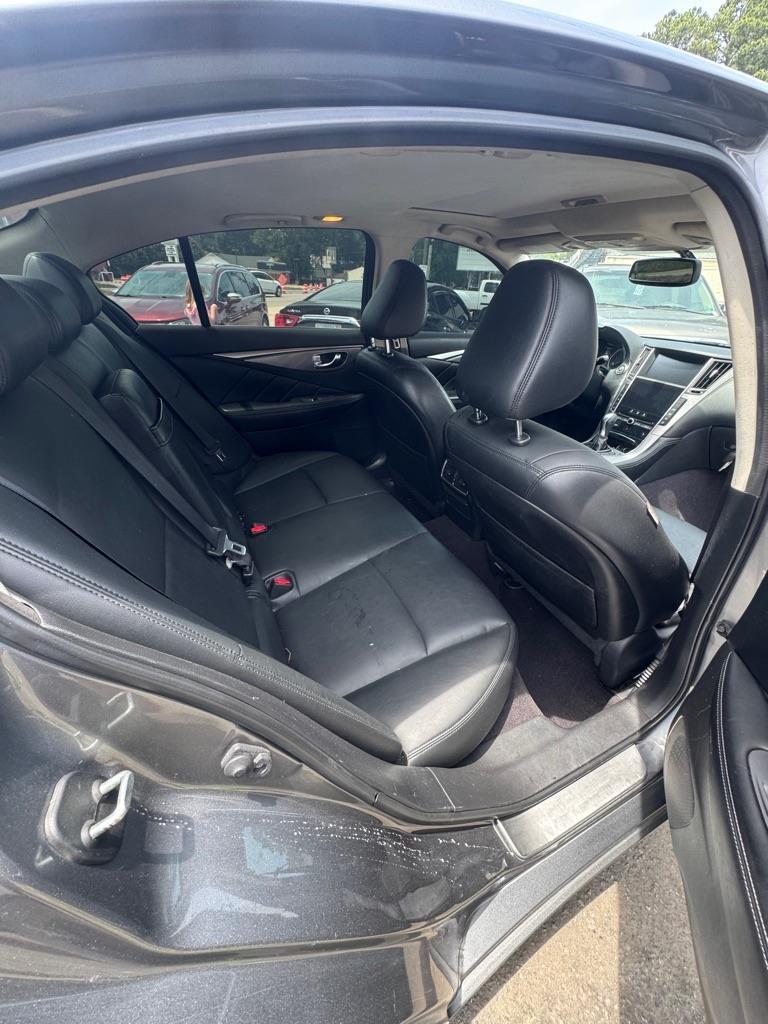 Infiniti Q50  2015