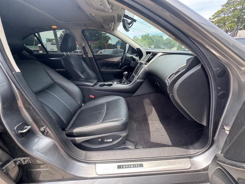 Infiniti Q50  2015