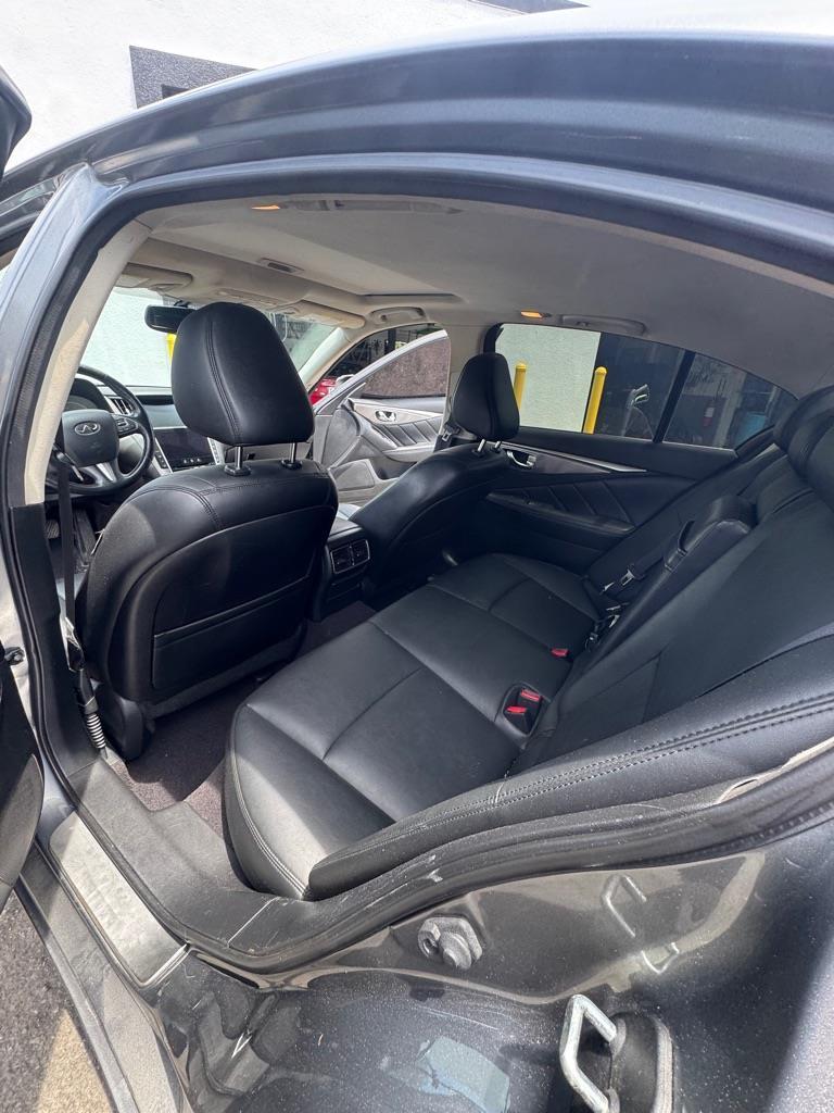 Infiniti Q50  2015