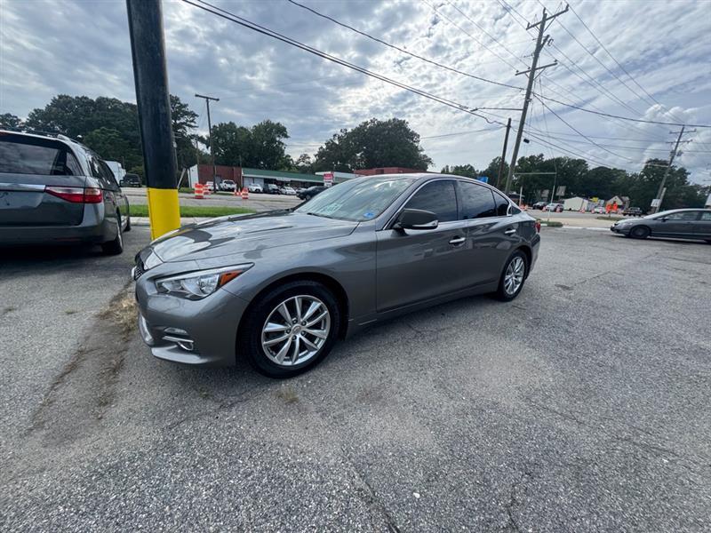 Infiniti Q50  2015