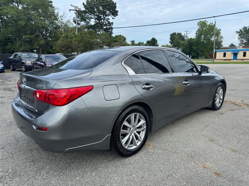 Infiniti Q50  2015