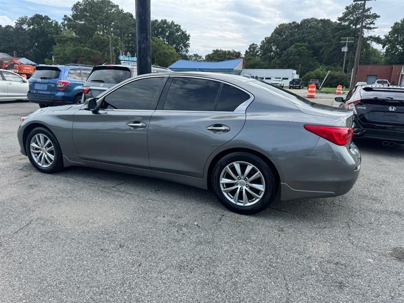 Infiniti Q50  2015