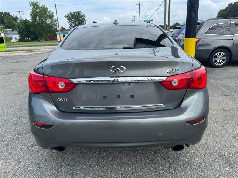 Infiniti Q50  2015
