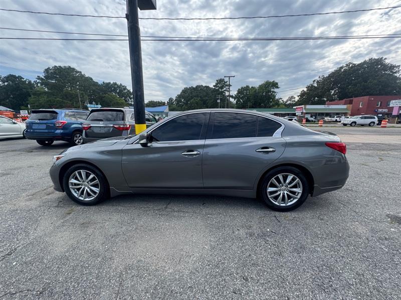 Infiniti Q50  2015