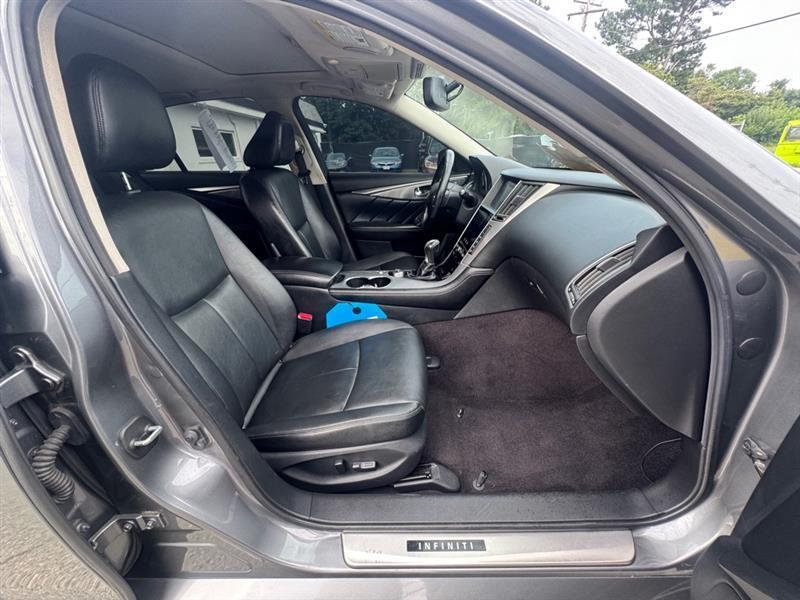 Infiniti Q50  2015
