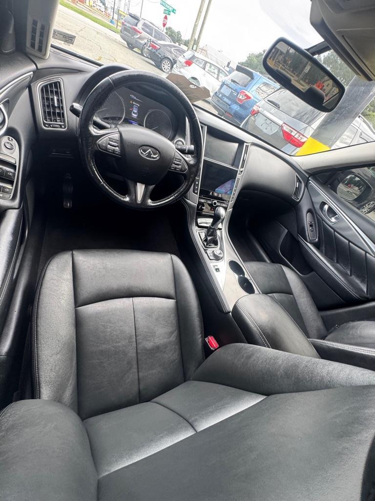 Infiniti Q50  2015