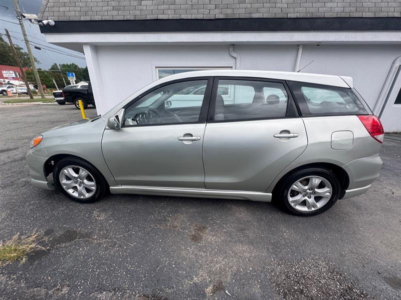 Toyota Matrix  2004