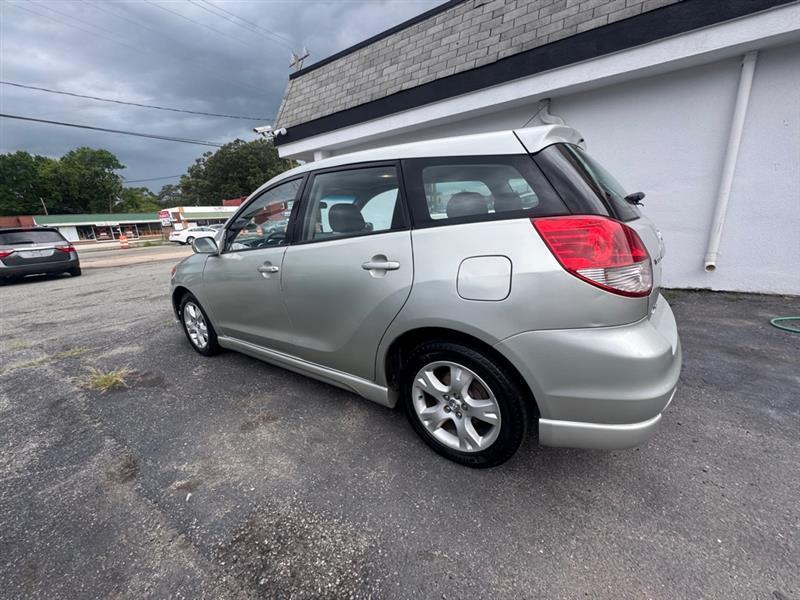 Toyota Matrix  2004