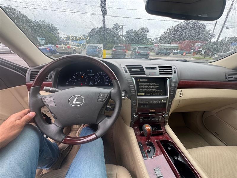 Lexus LS 460  2007