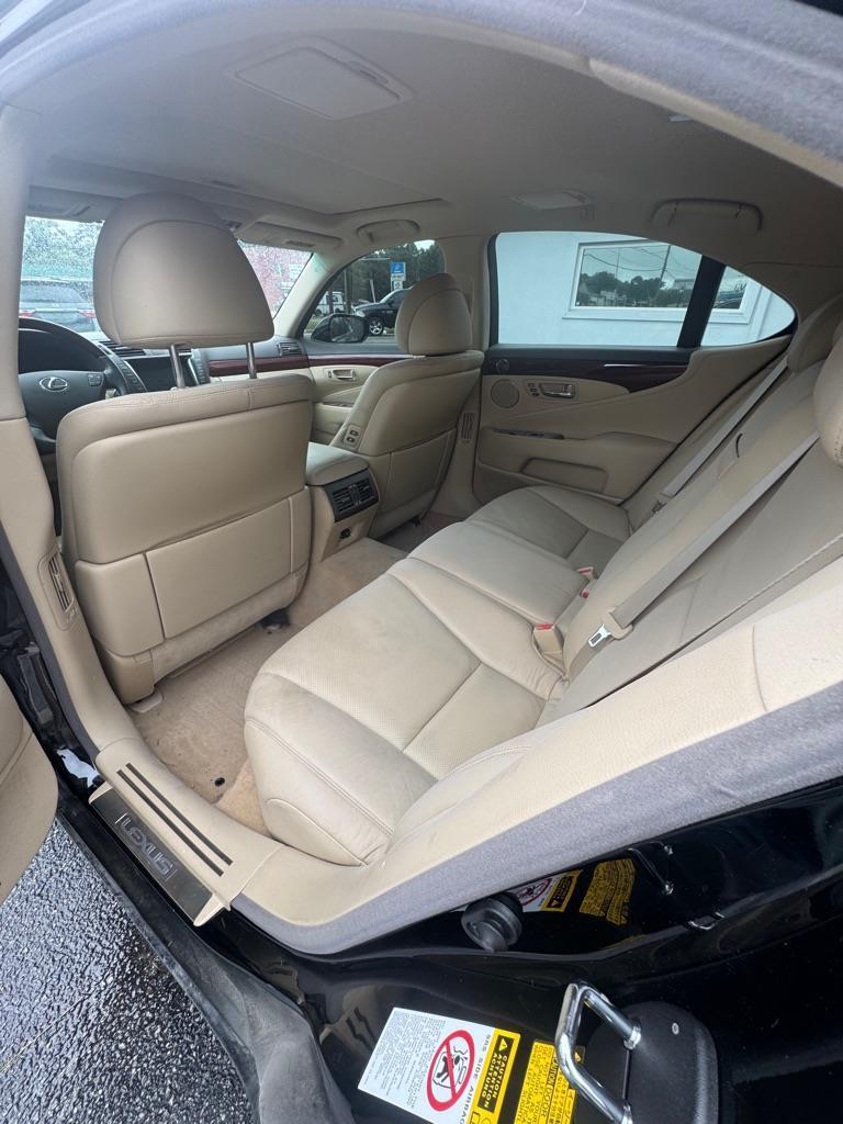 Lexus LS 460  2007