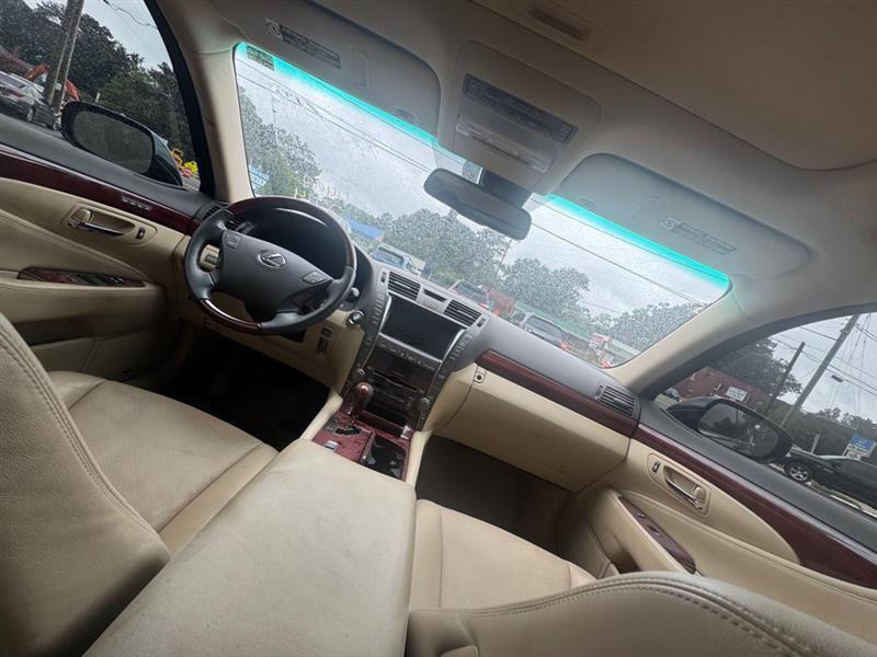 Lexus LS 460  2007