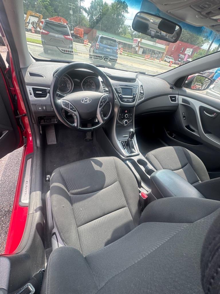 Hyundai Elantra  2015
