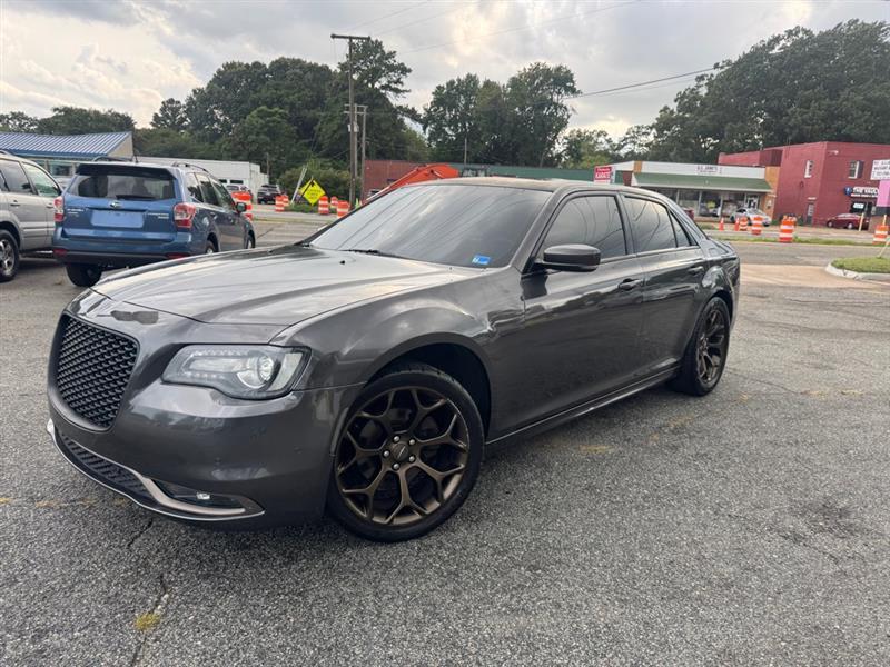 Chrysler 300  2016
