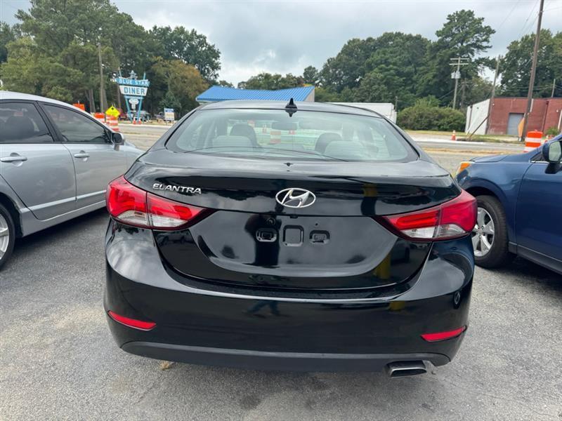 Hyundai Elantra  2016
