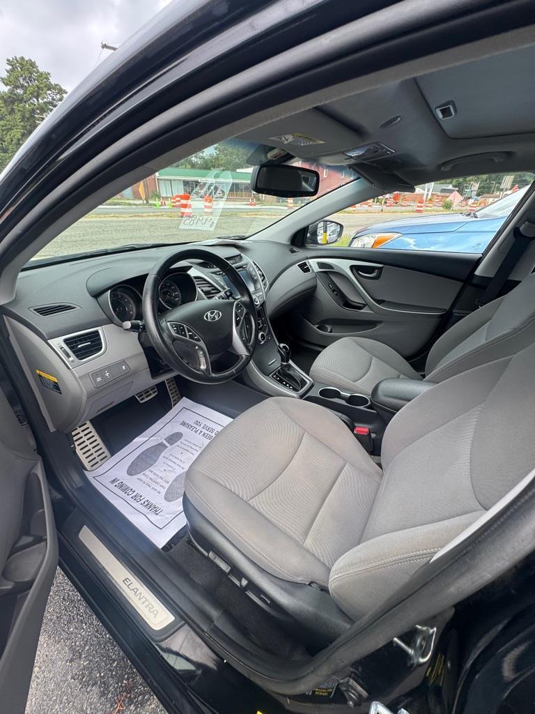 Hyundai Elantra  2016