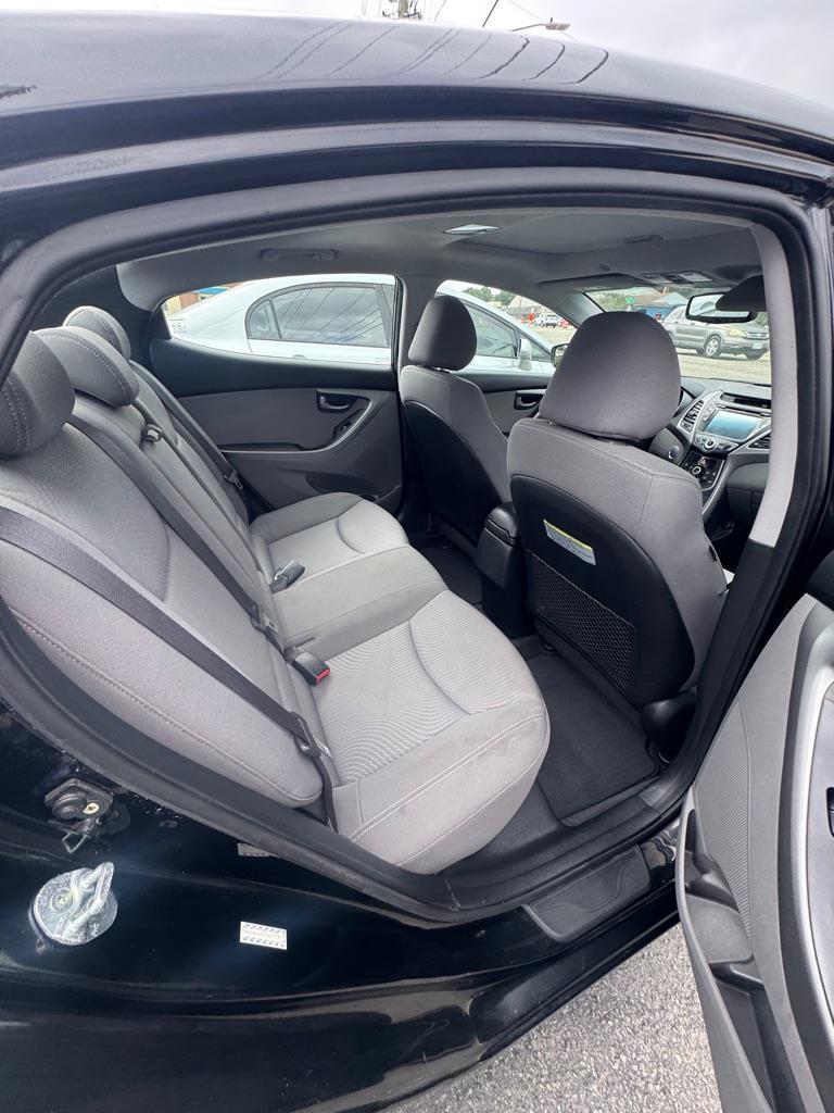 Hyundai Elantra  2016