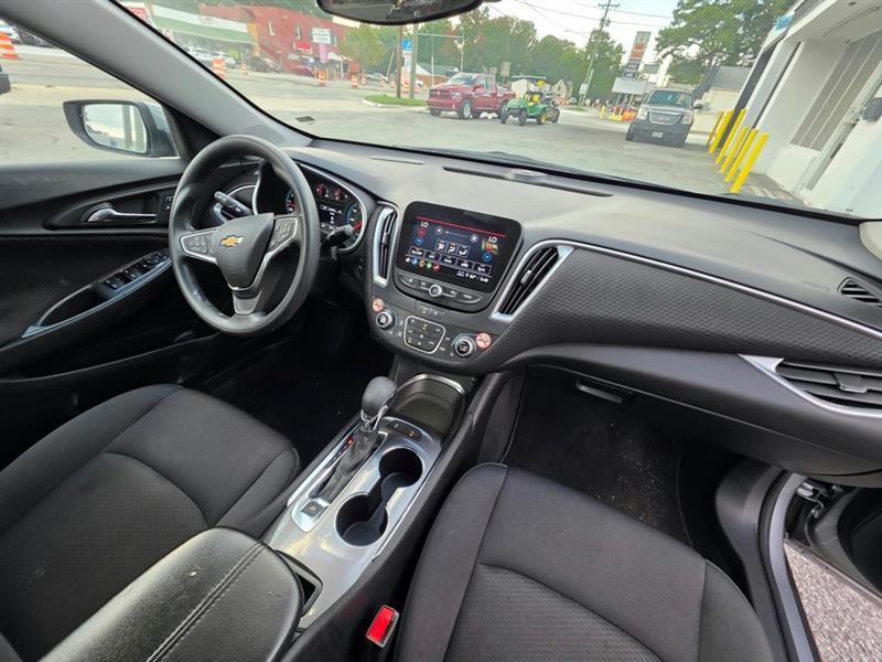 Chevrolet Malibu  2025