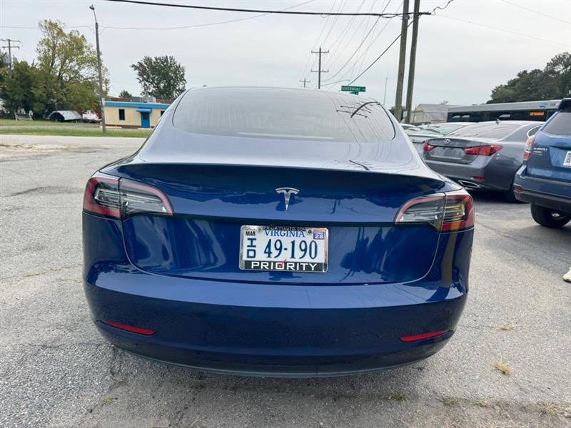 Tesla Model 3  2019
