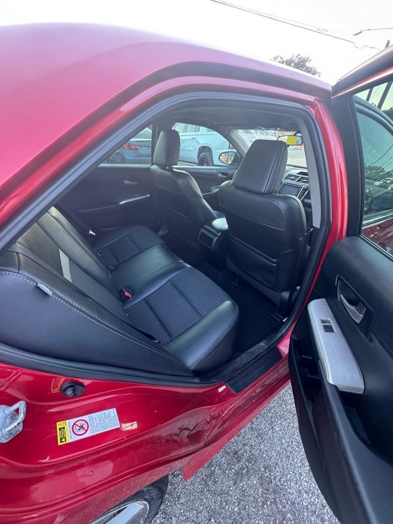 Toyota Camry  2012