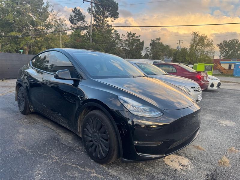 Tesla Model Y  2021