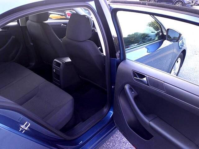 Volkswagen Jetta 1.4T S w/Technology 6A 2016 Volkswagen Jetta 1.4T S w/Technology 6A 2016