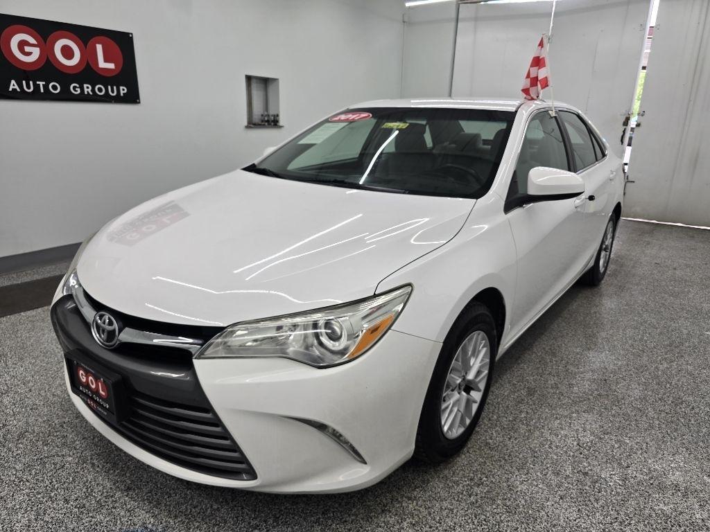 Toyota Camry SE 2017