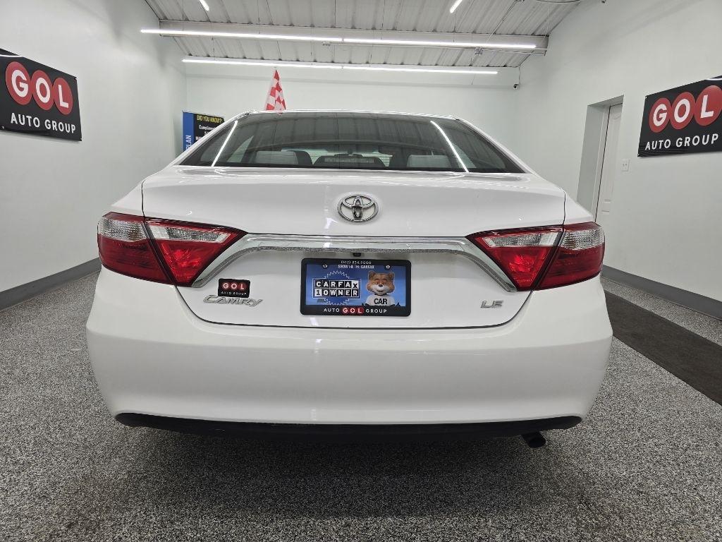 Toyota Camry SE 2017