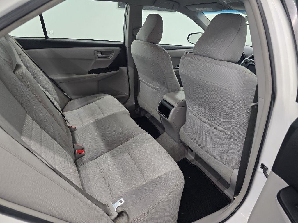 Toyota Camry SE 2017